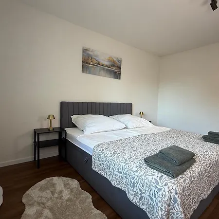 Apartmán Napa Night Offenburg - Klimaanlage, Balkon, Nahe Messe & Europa-Park