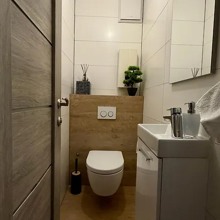 Napa Night Offenburg - Klimaanlage, Balkon, Nahe Messe & Europa-Park Apartmán *
